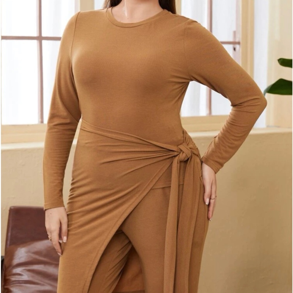 SHEIN Plus Solid Tee & Flare Leg Pants & Knot Side Asymmetrical Hem Skirt 4XL